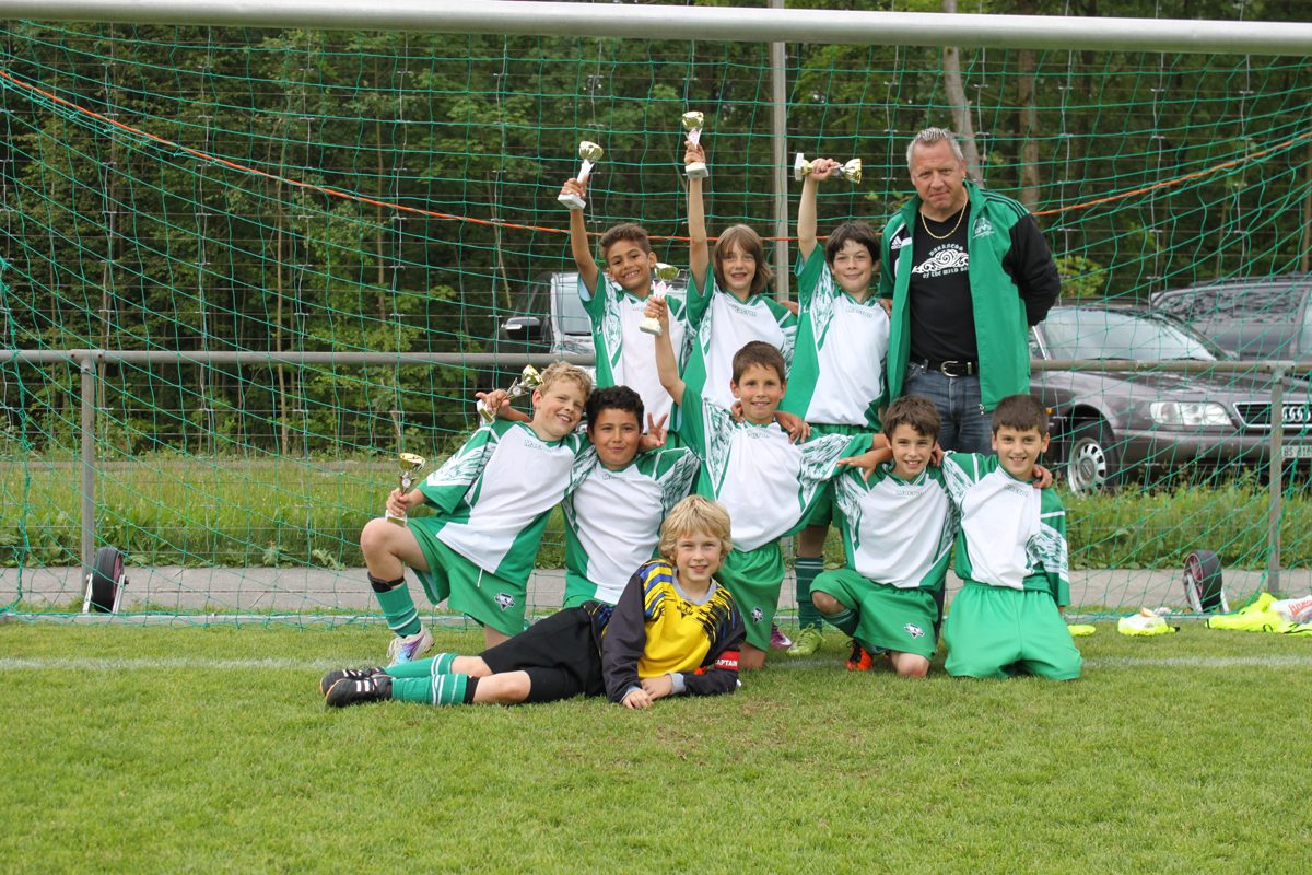 Eb-Junioren am Turnier in Glattrbugg Eb-Junioren am Turnier in Glattrbugg